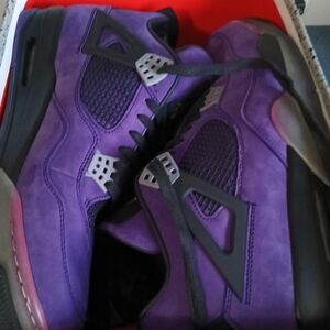 Air Jordan 4 Travis Scott purple size 12